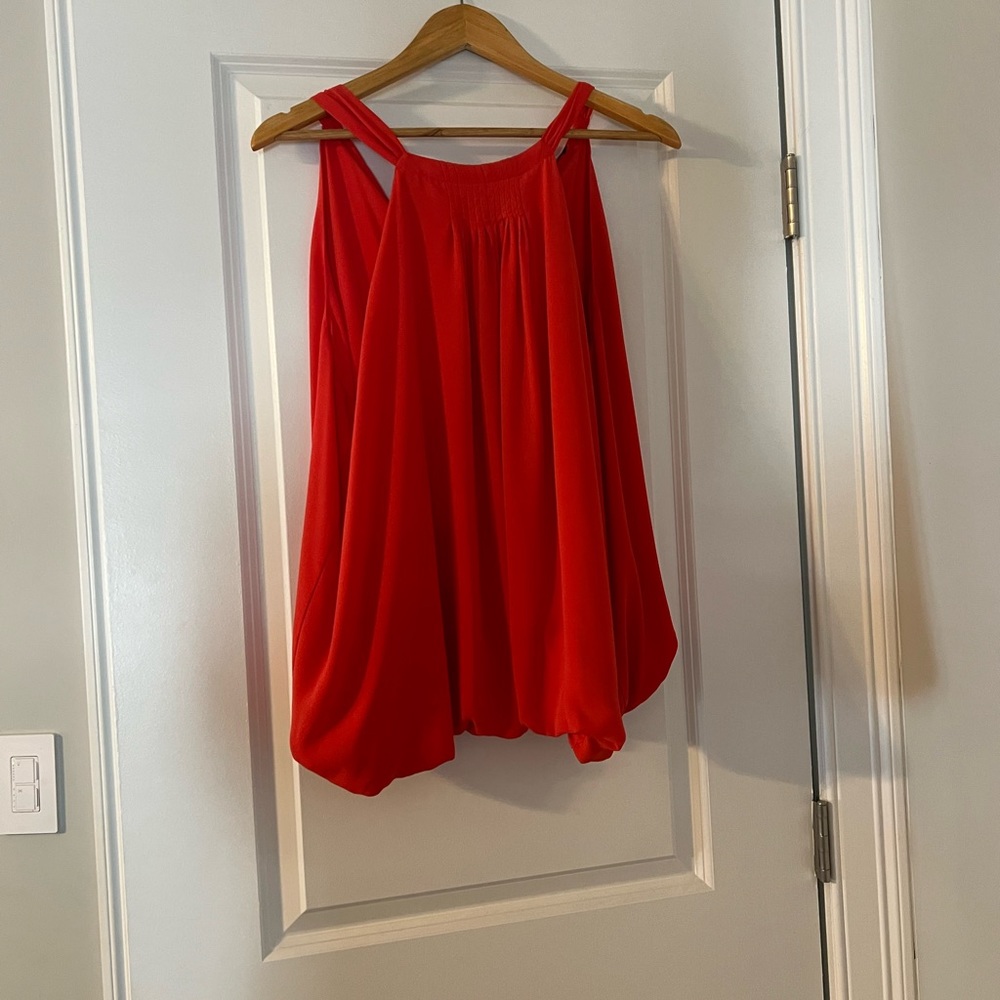 Flowy tank!